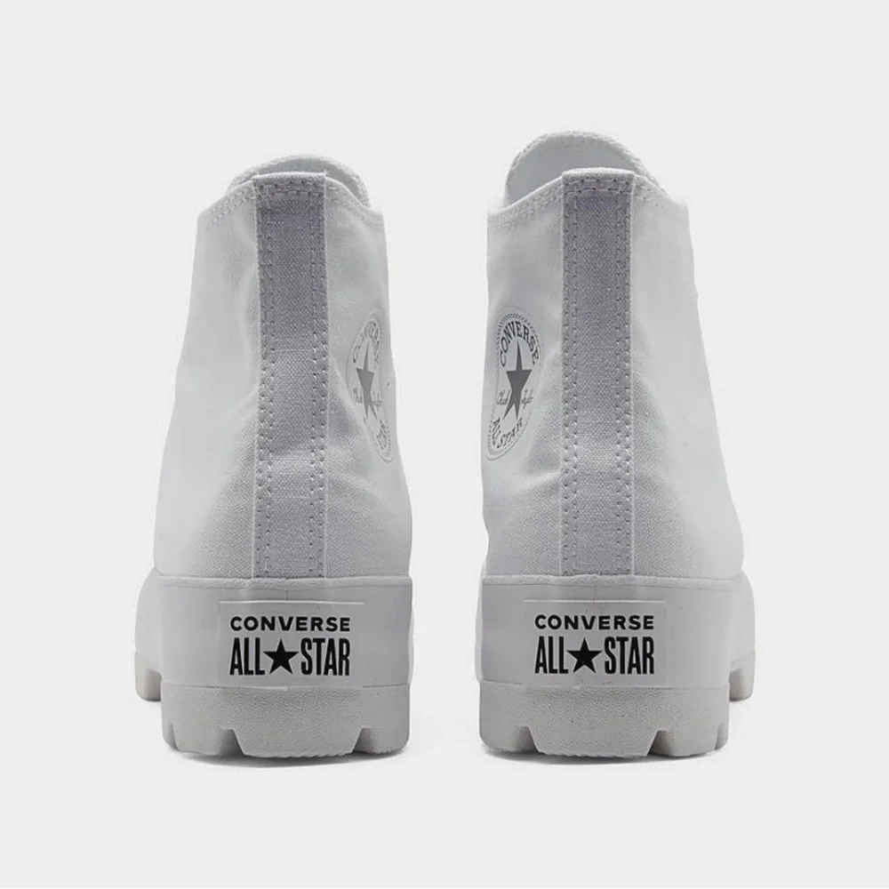 ❌SOLD❌ ❇️NWT❇️ WOMEN'S CONVERSE LUGGED HIGH TOPS - Picture 12 of 16